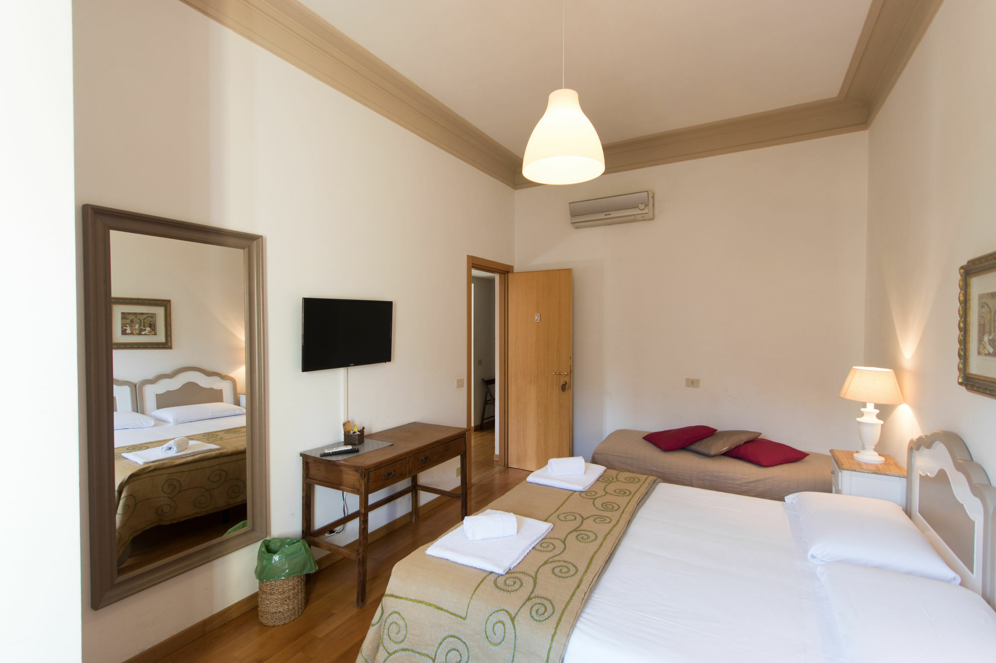 Le Suites Di Tevere Home Rome Exterior photo